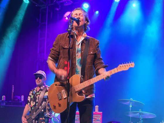 Roger Clyne And The Peacemakers